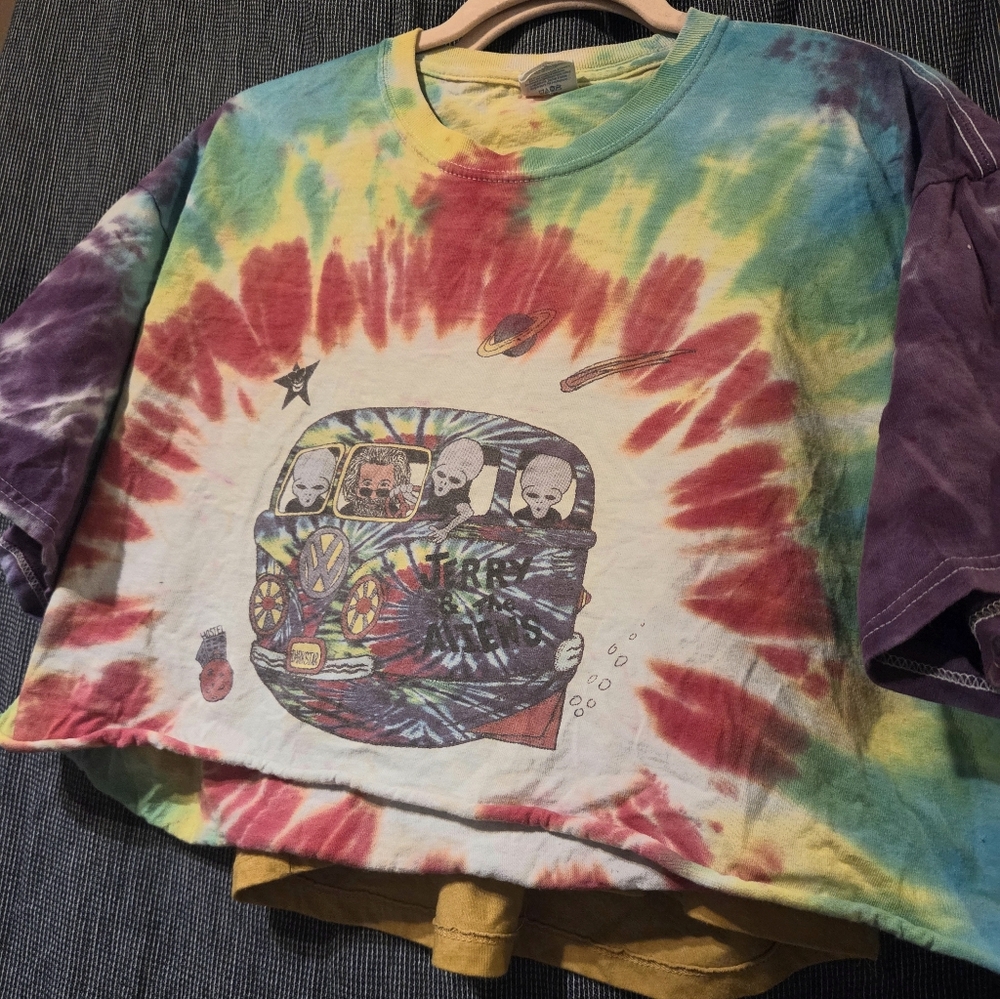 COLLECTORS ITEM Tie-dyed Vintage Grateful Dead LOT SHIRT Crop Top